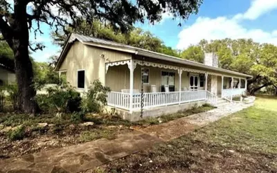 Stunninghome on The Blanco River