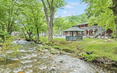 The Valley Inn