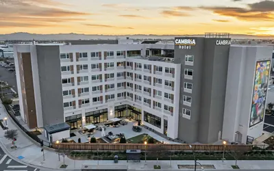 Cambria Hotel Burbank Airport