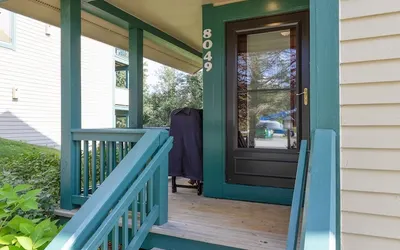 Seven Springs 2BR+Loft Premium Condo, sleeps 11! by RedAwning - Save 10% on 3 Nights, 15% on 5 Nights!
