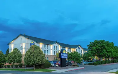 Days Inn & Suites by Wyndham Denver International Airport