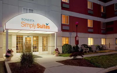 Sonesta Simply Suites Boston Braintree