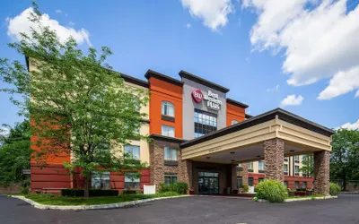 Best Western Plus Harrisburg East Inn & Suites