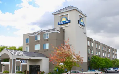 Days Inn by Wyndham Eagan Minnesota Near Mall of America