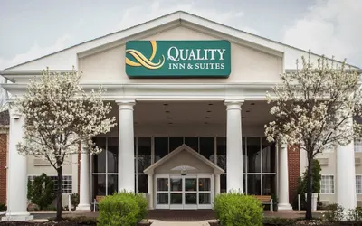 Quality Inn and Suites St Charles - West Chicago