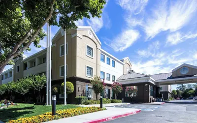 Country Inn & Suites by Radisson, San Jose International Airport, CA