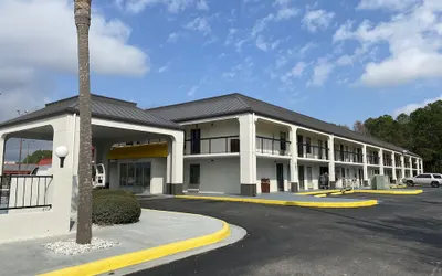 Days Inn by Wyndham Moss Point Pascagoula