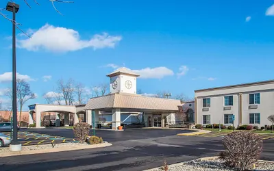 Clarion Inn Elmhurst - Oak Brook near I-88, I-290, I-294