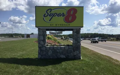 Super 8 by Wyndham Petoskey