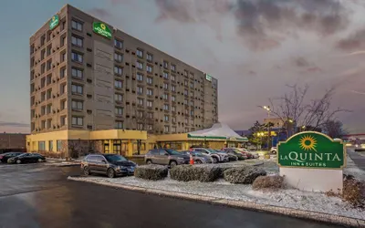 La Quinta Inn & Suites by Wyndham New Haven