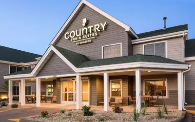 Country Inn & Suites by Radisson, Chippewa Falls, WI