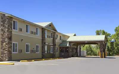 Days Inn & Suites by Wyndham Gunnison