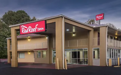 Red Roof Inn Acworth - Emerson/ LakePoint South