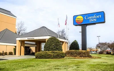 Comfort Inn Fayetteville West Near Fort Liberty