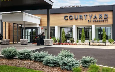 Courtyard Chicago Waukegan Gurnee