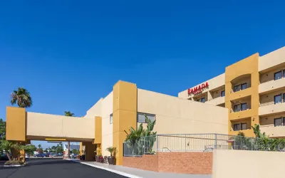 Ramada Plaza by Wyndham Garden Grove/Anaheim South