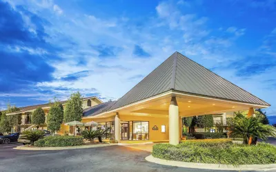 Days Inn by Wyndham Lake Park/Valdosta