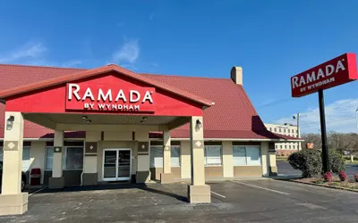 Ramada by Wyndham Lumberton