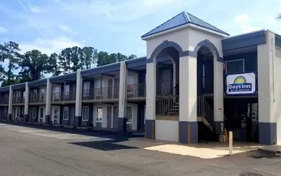 Days Inn by Wyndham Brunswick/St. Simons Area