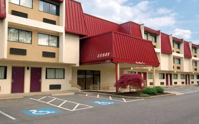 Red Roof Inn Cleveland Airport-Middleburg Heights