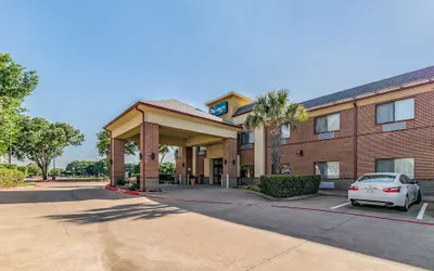 Quality Inn West Plano - Dallas