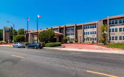 Holiday Inn Express & Suites Camarillo, an IHG Hotel