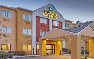 Quality Inn & Suites Birmingham - Highway 280