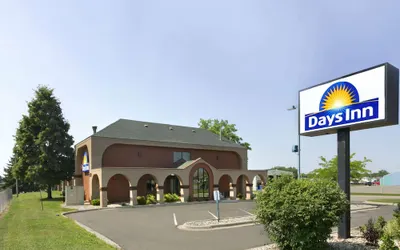 Days Inn by Wyndham Willmar