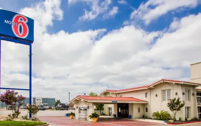 Motel 6 Austin, TX - Midtown