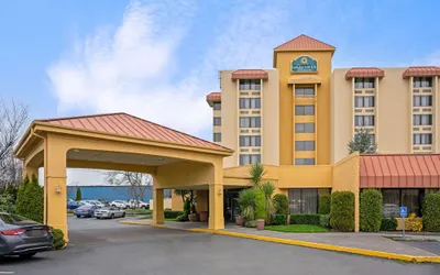 La Quinta Inn & Suites by Wyndham Tacoma - Seattle