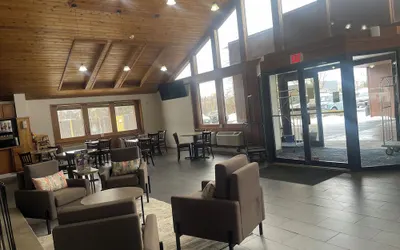 Comfort Inn & Suites Syracuse-Carrier Circle