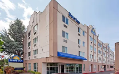 Days Inn by Wyndham Seatac Airport