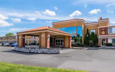 Quality Inn & Suites Albany Airport