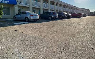 Motel 6 Galveston, TX - Beach/Seawall