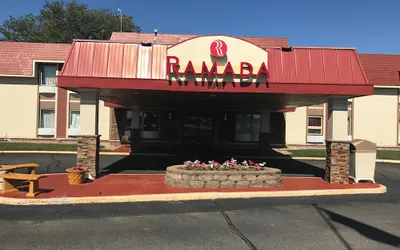 Ramada by Wyndham Albert Lea