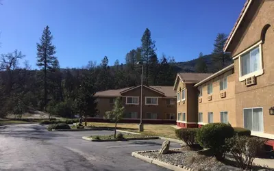 The Inelle, Oakhurst Yosemite, a Tribute Portfolio Hotel