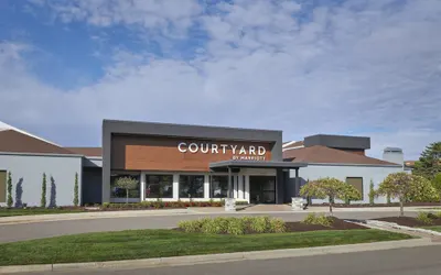 Courtyard by Marriott Detroit Troy