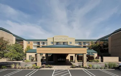 Courtyard by Marriott Cleveland Beachwood