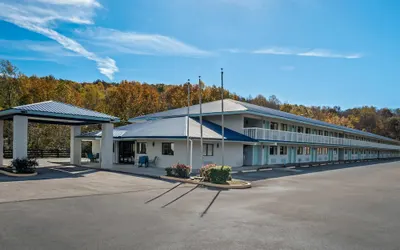 Days Inn by Wyndham Renfro Valley Mount Vernon