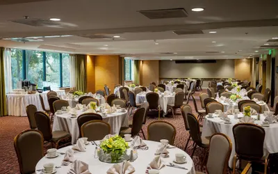 Holiday Inn Austin -Town Lake by IHG