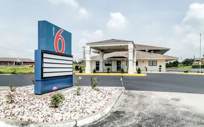 Motel 6 Berea, KY