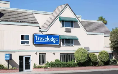 Travelodge by Wyndham Ocean Front