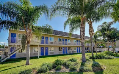 Motel 6 Riverside, CA - South