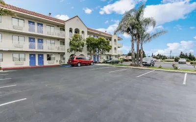 Motel 6 Watsonville, CA - Monterey Area