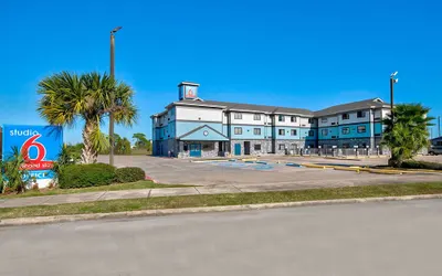 Studio 6 Port Arthur, TX - SE