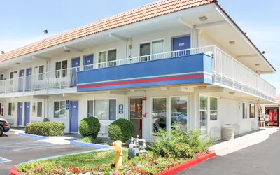 Motel 6 Lancaster, CA