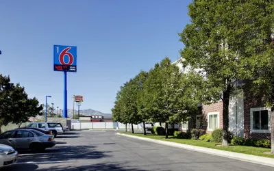 Motel 6 Lehi, UT – Thanksgiving Point