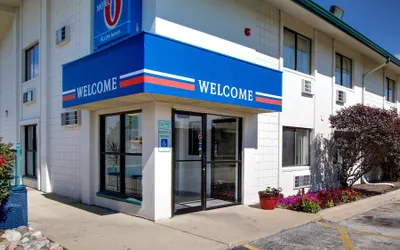 Motel 6 Normal, IL - Bloomington Area