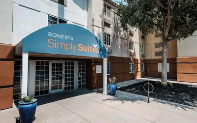 Sonesta Simply Suites Fort Worth