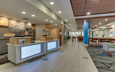 Holiday Inn Express & Suites Troy by IHG